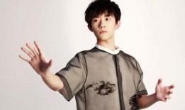 易烊千玺爆料李沁视频,揭秘明星幕后生活点滴