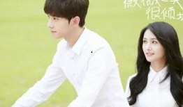 微微一笑很倾城全集在线观看,甜蜜校园爱情大剧，重温倾城之恋！