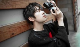 易烊千玺爆料李沁视频,揭秘明星幕后生活点滴