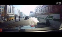 近期新爆料机车事件视频,惊现街头！最新机车事件视频引发热议