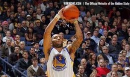 今日nba蓝球最新爆料,球星转会风云再起，新赛季格局或将重塑！”