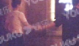 跳崖女的弟弟爆料了吗视频,弟弟爆料背后的惊人内幕
